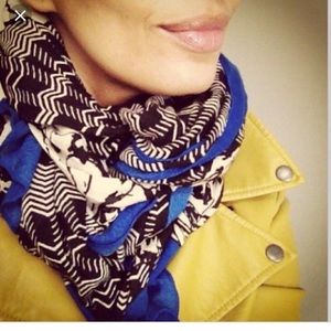 Stella & Dot Scarf - Midnight Bloom
